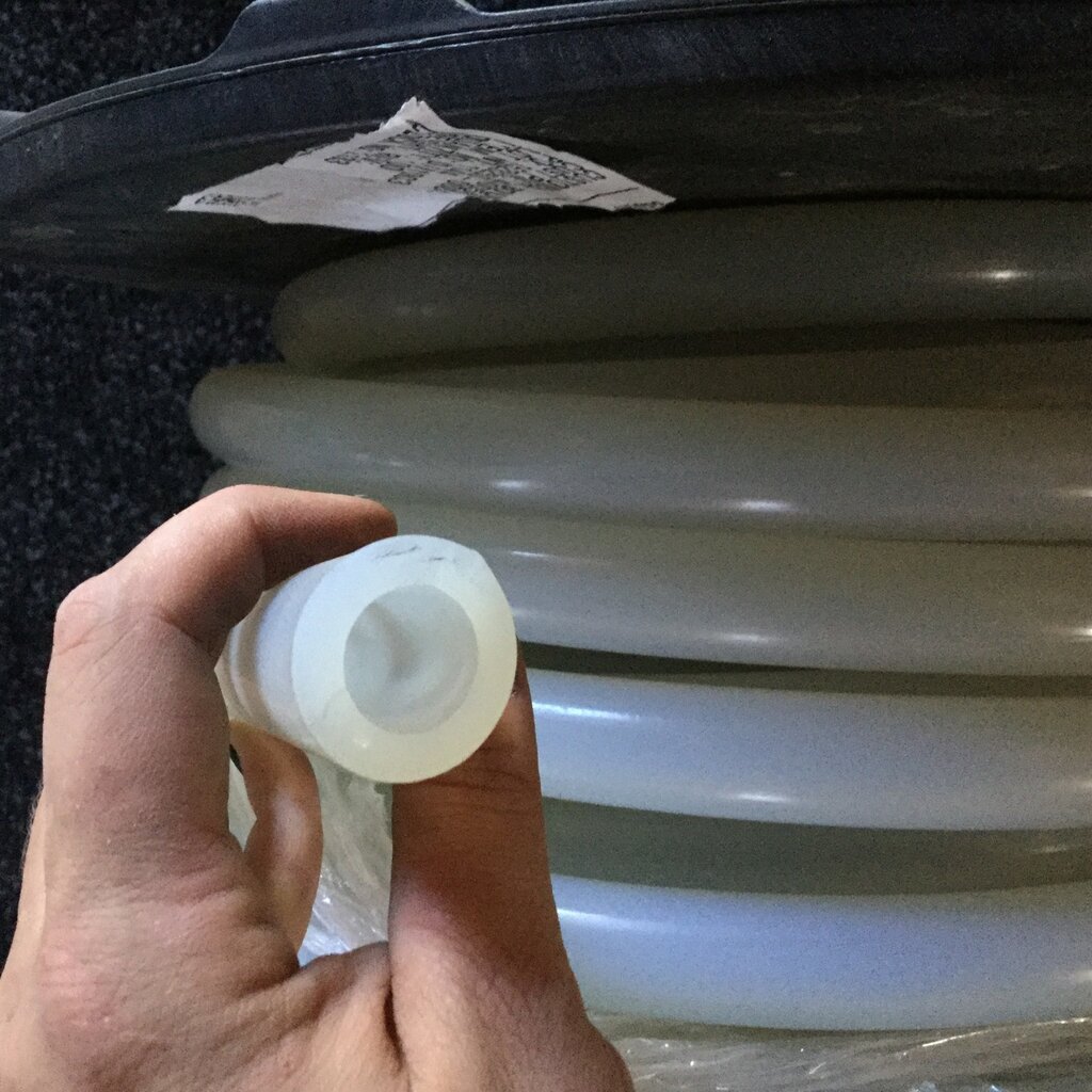 BOUMATIC CLEAR FLEXFAB MILK HOSE 5/8 ID X 100 FT