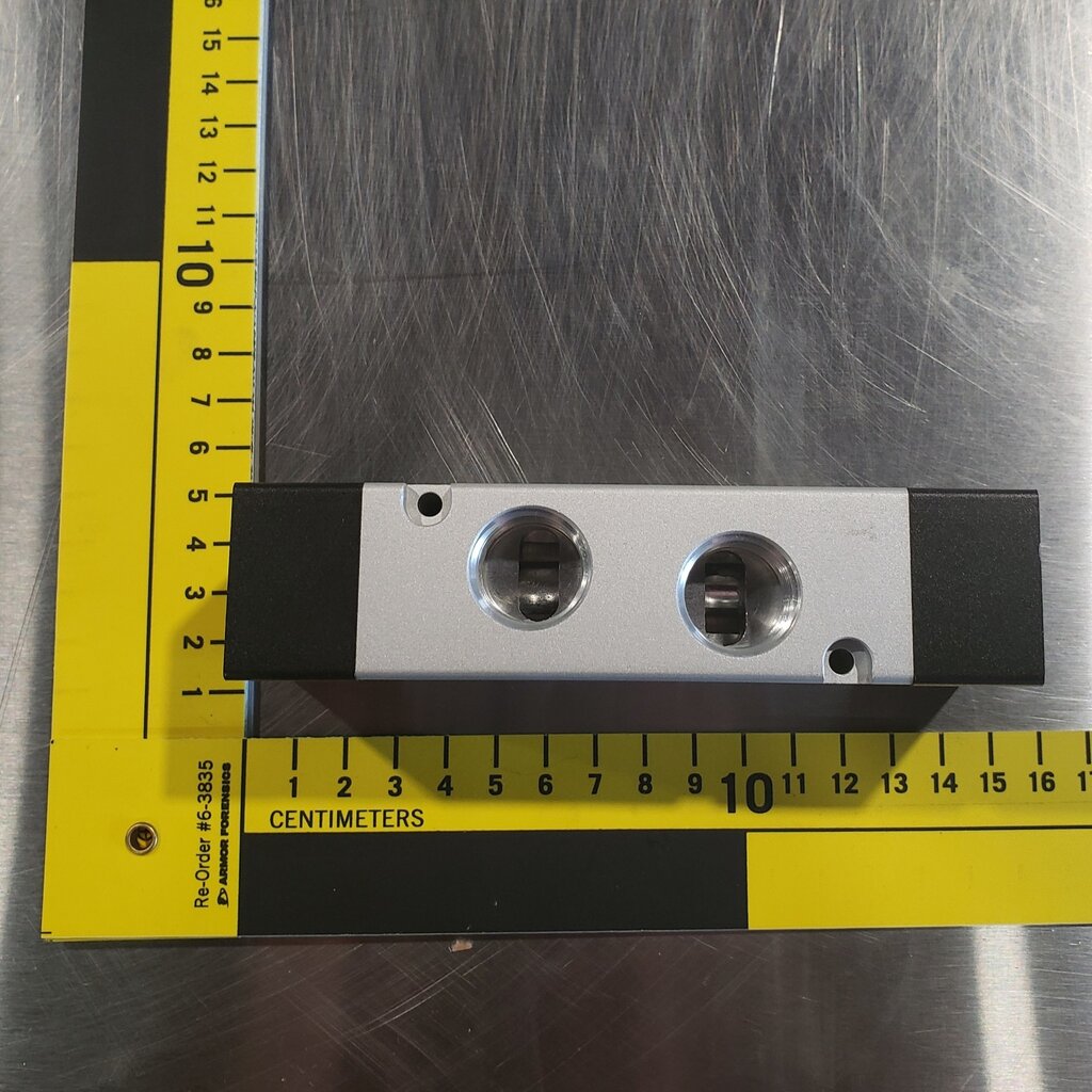 AIR VALVE 1/2 DOUBLE PILOT, 5-PORT, 4-WAY, 2-POSITION