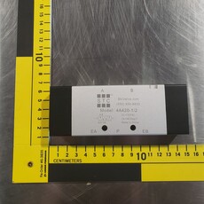 AIR VALVE 1/2 DOUBLE PILOT, 5-PORT, 4-WAY, 2-POSITION