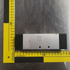 AIR VALVE 1/2 CLOSED CENTER DOUBLE PILOT, 5-PORT, 4-WAY, 3-POSITION