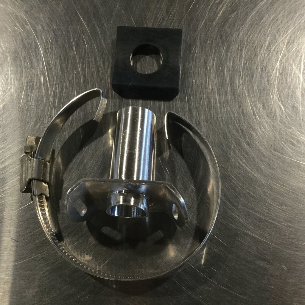 3" MILK LINE S/S HOSE CLAMP W/ 3/4 OD NIPPLE