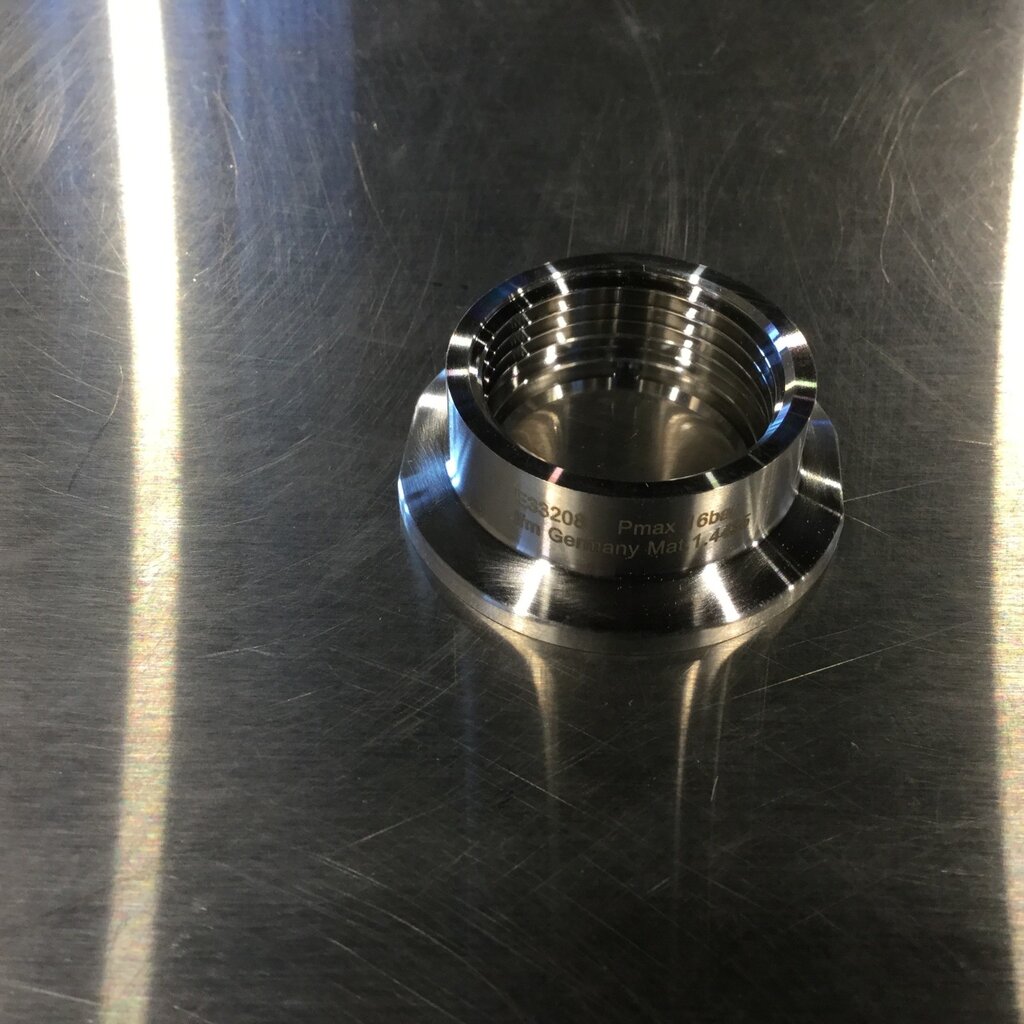 1-1/2 TRI-CLAMP TO VARIO ADAPTER W/ SEALING RING (E30123)