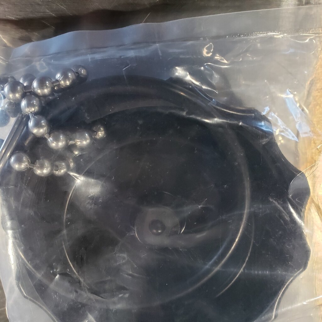 3" FEMALE CAP W/ CHAIN