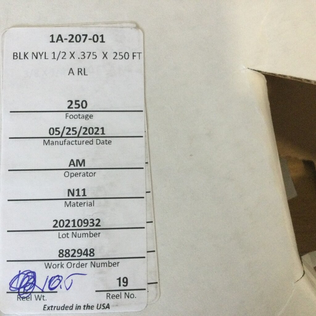 1/2 BLACK NYLON AIR LINE 240 psi. (PER FT)