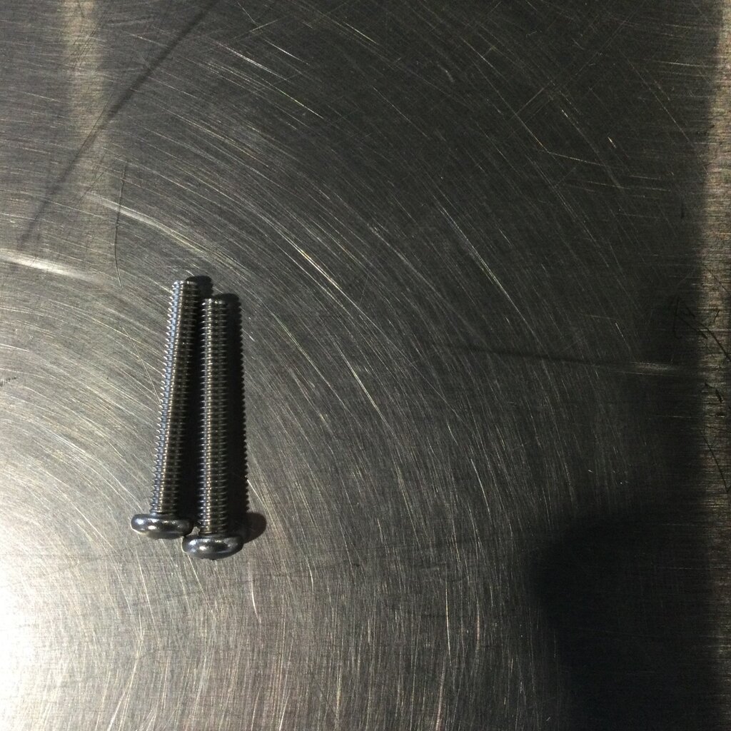 BECO SCREW S/S PHILLIPS PAN HEAD #8-32 X 1-1/4