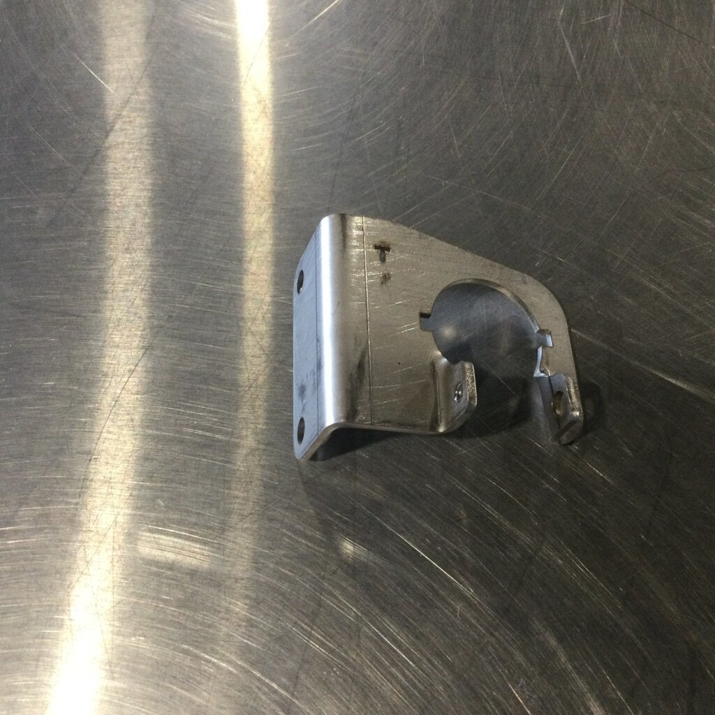 BECO ANGLE VSO RIGHT HAND TOP (T) BRACKET