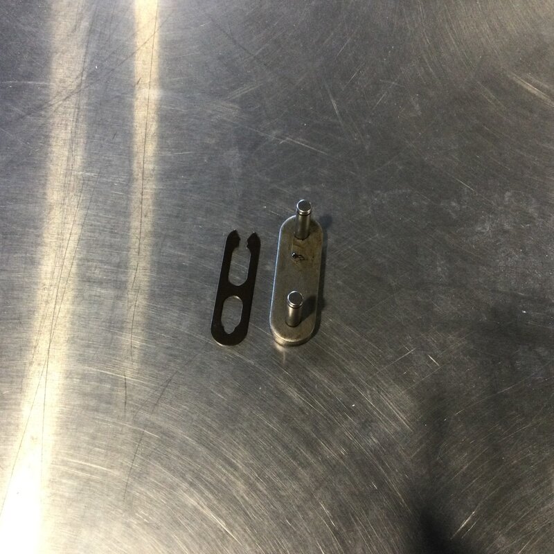 CROWD GATE HEAVY DUTY 60-CHAIN LINK