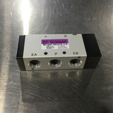 AIR VALVE 1/2 SINGLE PILOT, 5-PORT, 4-WAY, 2-POSITION