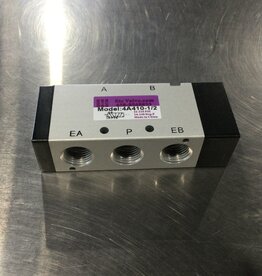 AIR VALVE 1/2 SINGLE PILOT ACTUATED, 5-PORT, 4-WAY, 2-POSITION
