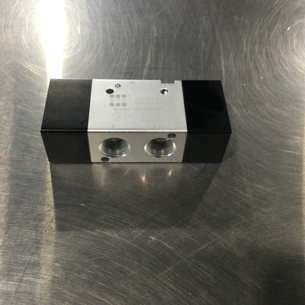 AIR VALVE 3/8 DOUBLE PILOT, 3-PORT, 3-WAY, 2-POSITION