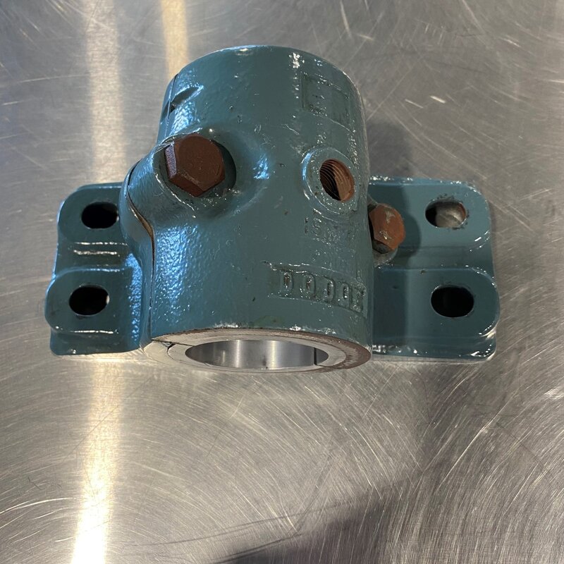 CROWD GATE  RIGID 40° SPLIT JOURNAL  PILLOW BLOCK BEARING 2-3/16