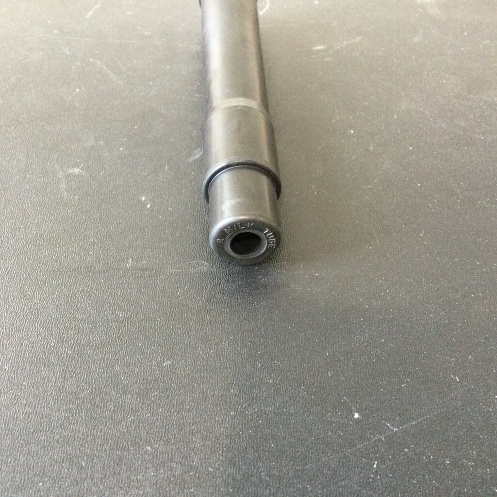 5" BLACK RMT RUBBER MILK TUBE (CS 100)