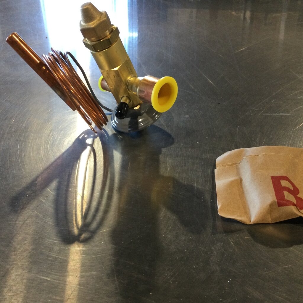 THERMOSTATIC EXPANSION VALVE R22 4-TON