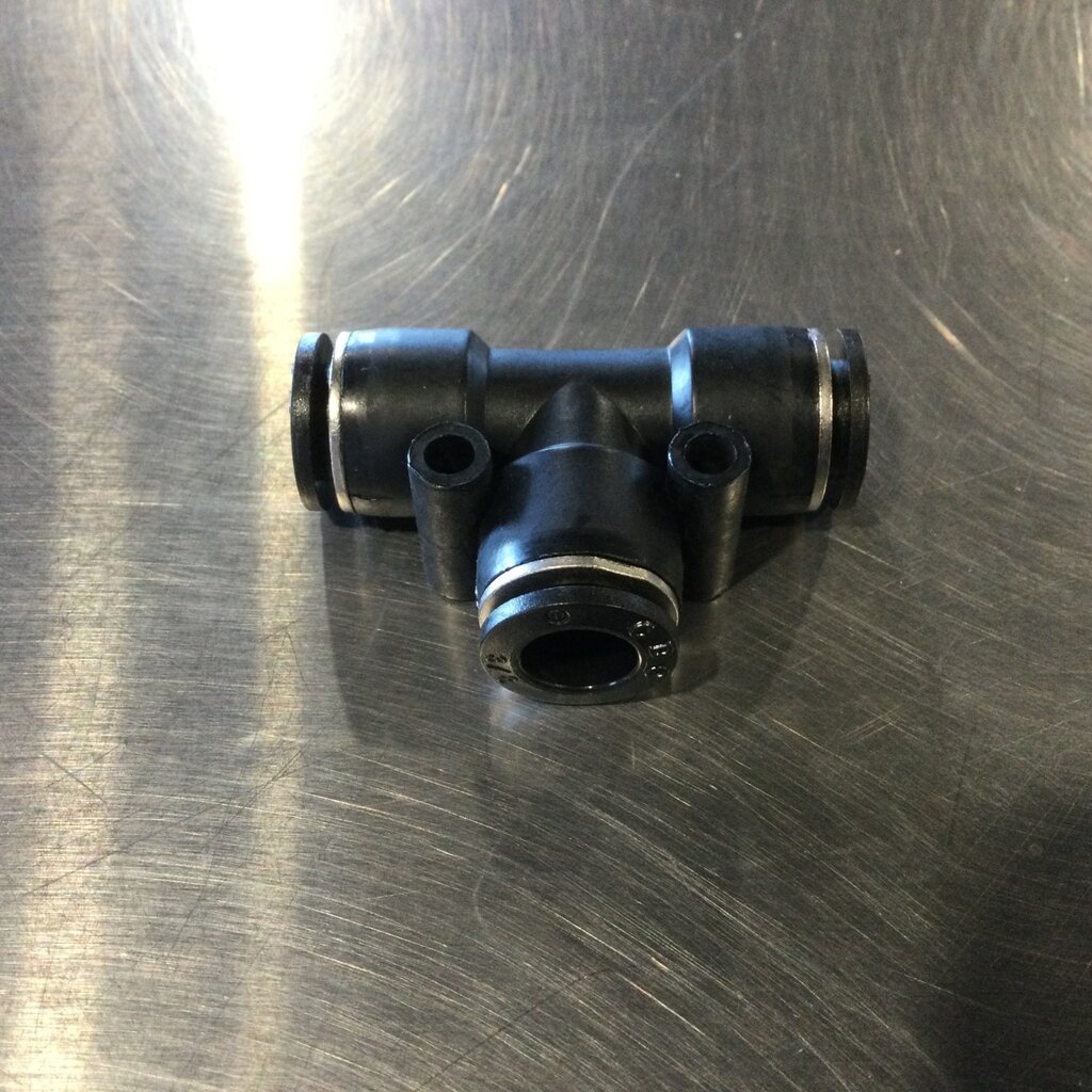 AIR FITTING TEE UNION T3/8