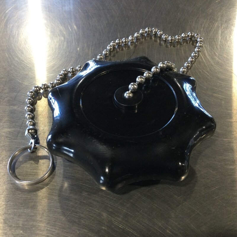 3" MALE CAP W/ CHAIN