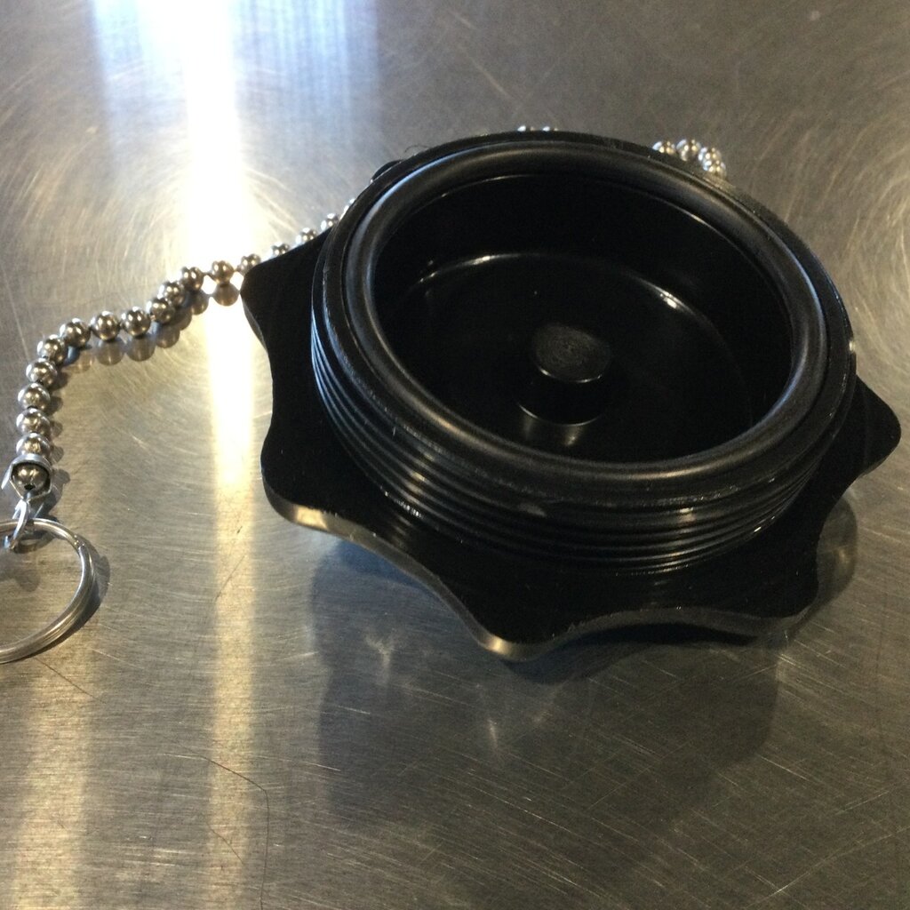 3" MALE CAP W/ CHAIN