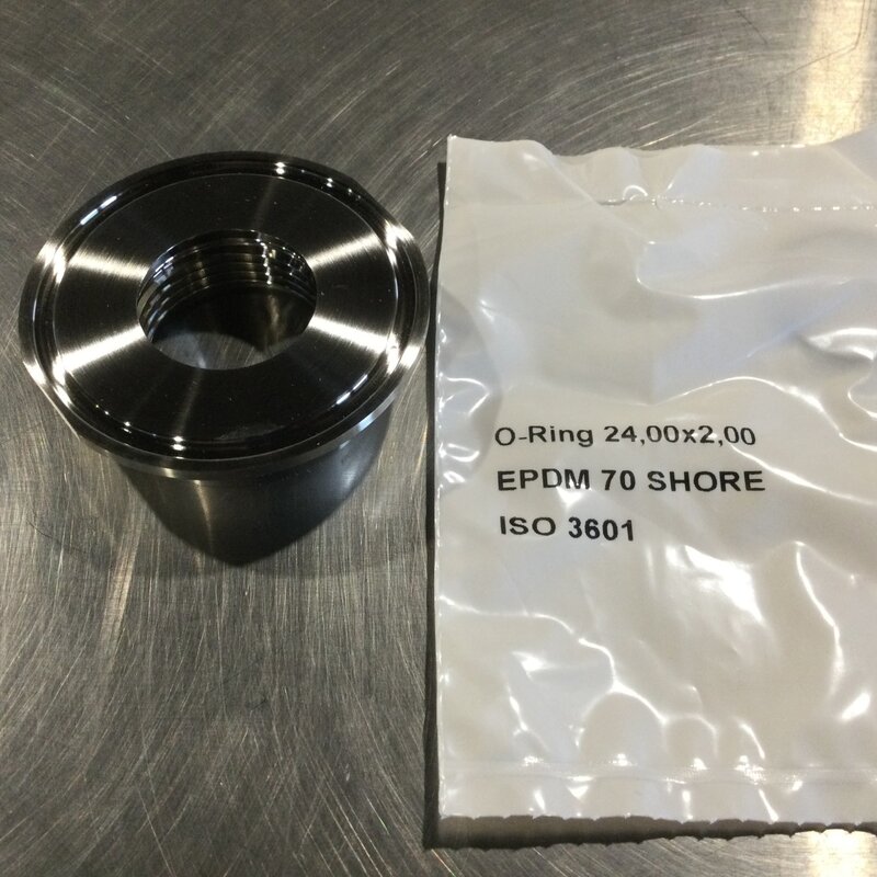 2" TRI-CLAMP TO VARIO ADAPTER W/ SEALING RING (E30123)