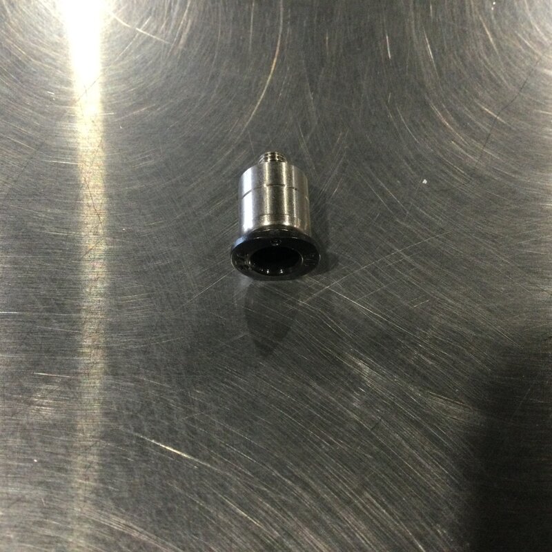 AIR FITTING COMPACT STRAIGHT ROUND T1/4 X #10-32
