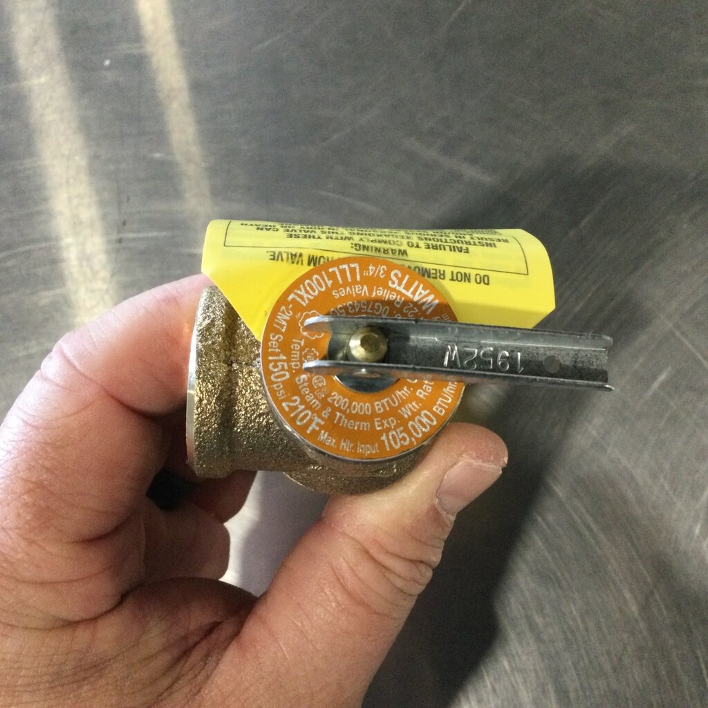 WATTS 3/4 PRESSURE SAFETY RELIEF VALVE 150#,  210°, 105,000 BTU (3X LONG SHANK)