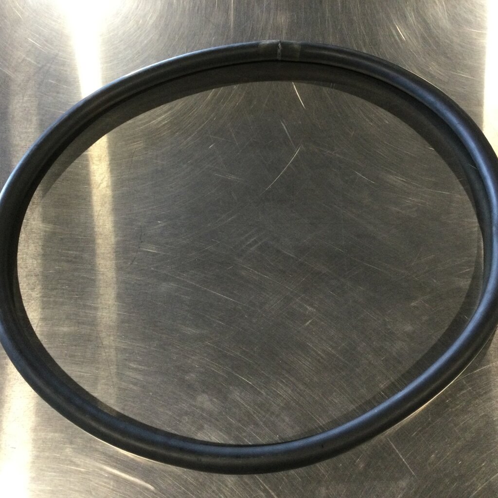 MUELLER 300-8K MILK COOLER MANWAY GASKET 18-1/4 ID X 19-1/2 OD (OLD STYLE)