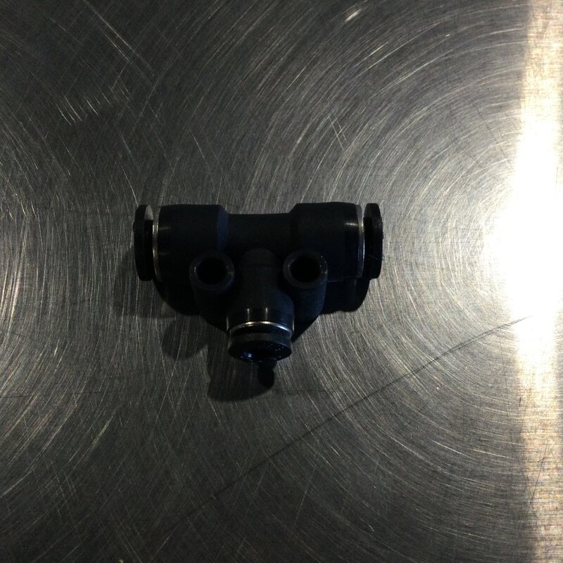AIR FITTING TEE REDUCING T1/4 X T5/32