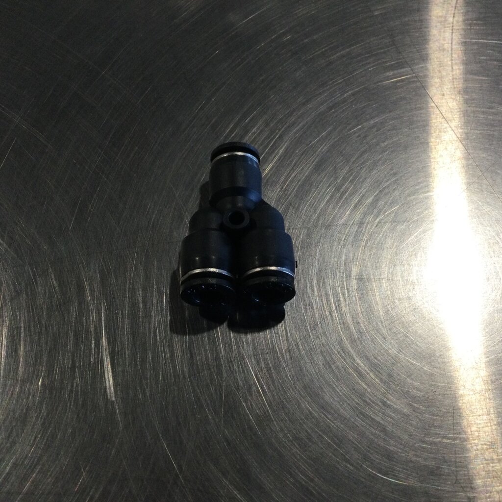 AIR Y-FITTING T1/4