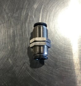 AIR FITTING STRAIGHT BULKHEAD T1/2