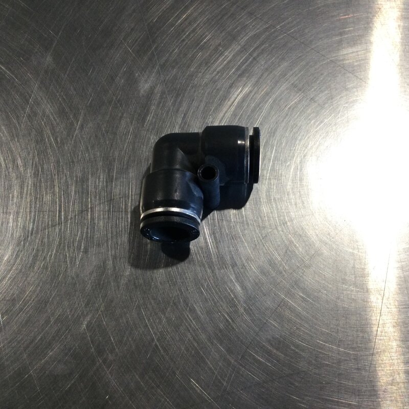 AIR FITTING 90° ELBOW 1/2 UNION