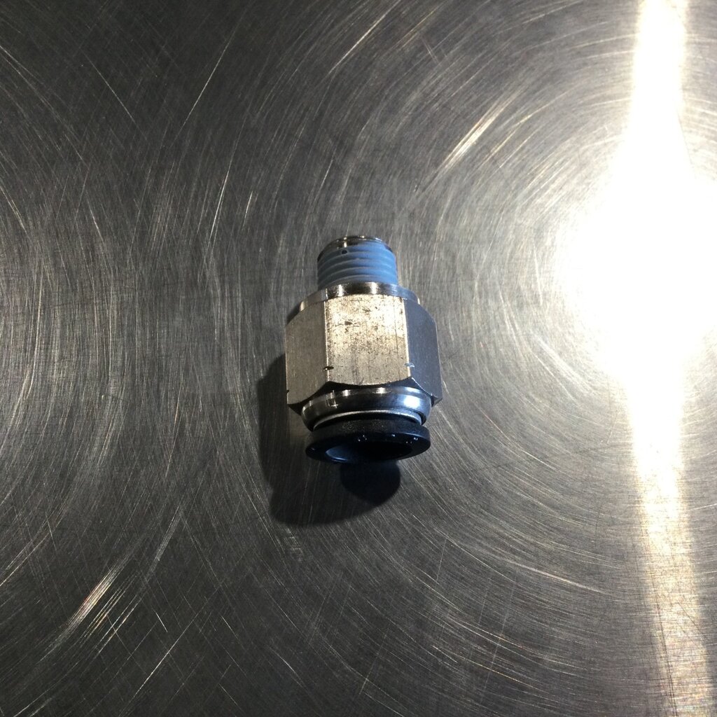 AIR FITTING STRAIGHT T1/2 X 1/4 MPT