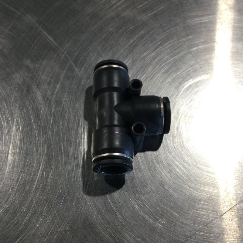 AIR FITTING TEE UNION T1/2
