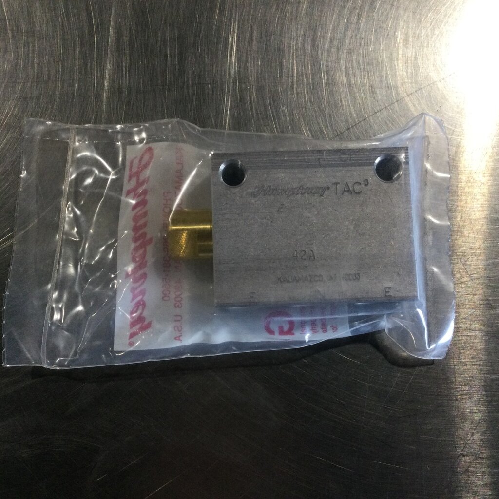 4-WAY SINGLE AIR PILOTED VALVE