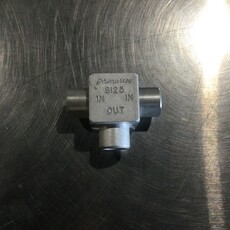 PNEUMATIC SHUTTLE VALVE 1/8 NPT