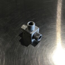 PNEUMATIC SHUTTLE VALVE 1/8 NPT