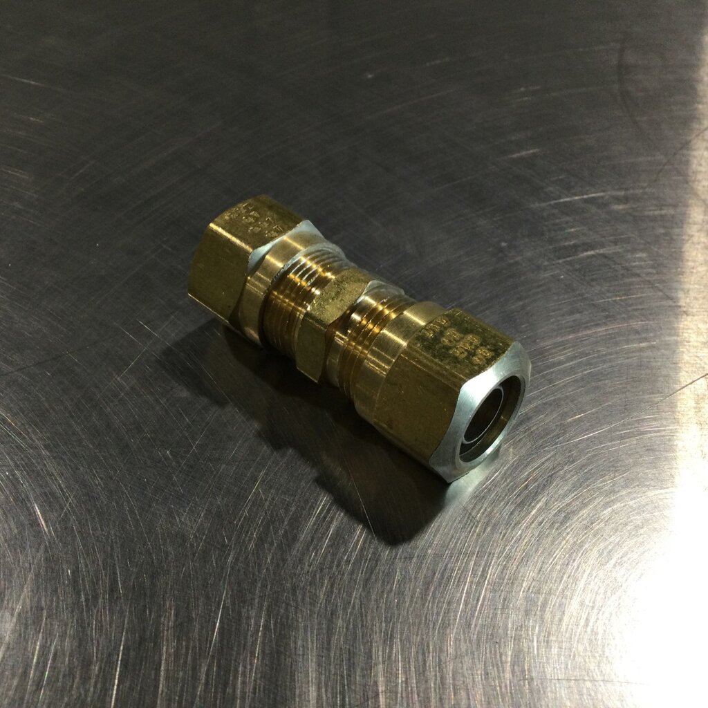 5/8 STRAIGHT COMPRESSION TUBE UNION