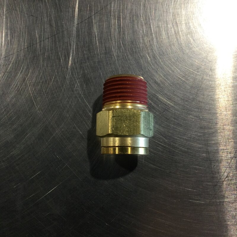 PUSH BRASS CONNECTOR T5/8 X 1/2 MPT