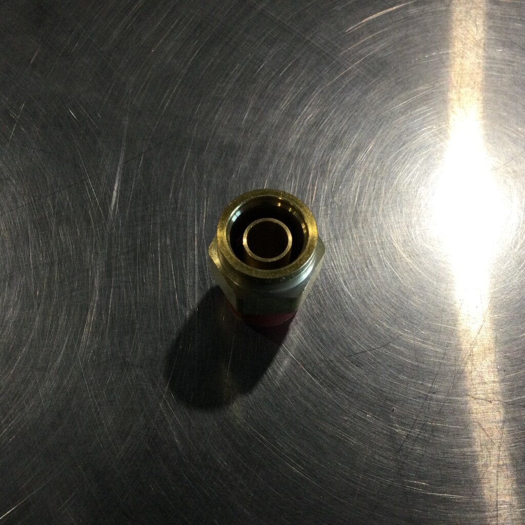 PUSH BRASS CONNECTOR T5/8 X 1/2 MPT