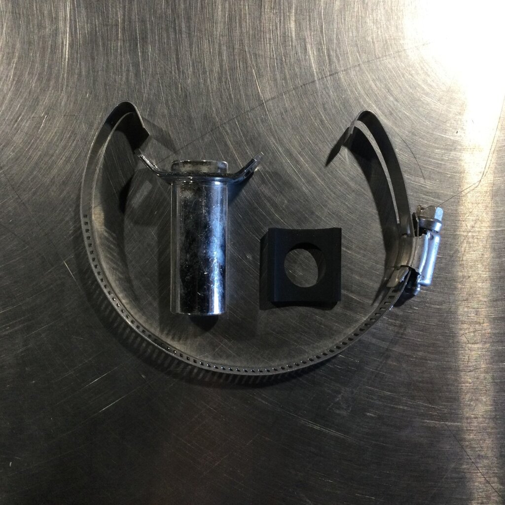 1-1/2 to 3" MILK LINE S/S HOSE CLAMP W/ 3/4 OD NIPPLE