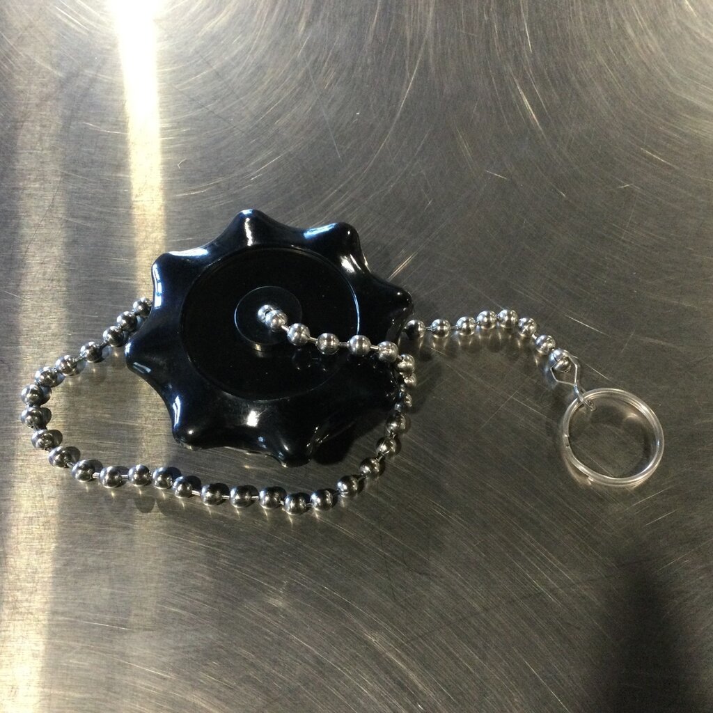 2" MALE CAP W/ CHAIN