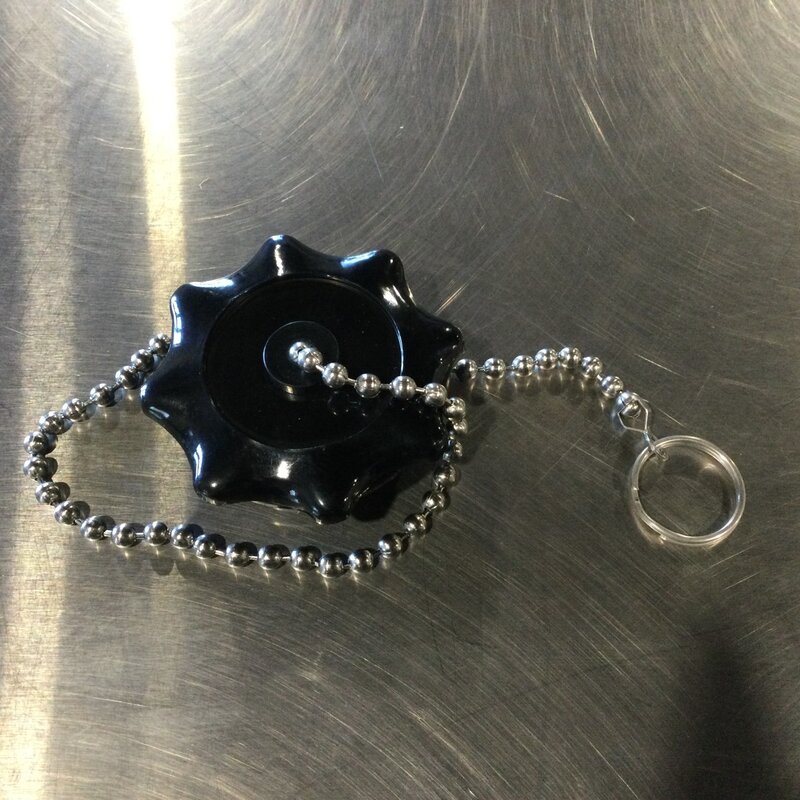 2" MALE CAP W/ CHAIN