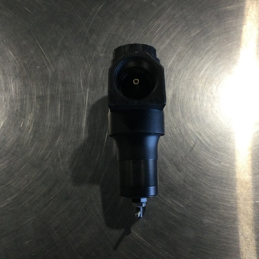 1-1/2 FPT HIGH-FLOW VANGUARD REGULATOR W/ TEE HANDLE 300 PSIG