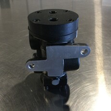 NORGREN 1/2 INLINE POPPET VALVE, 3-WAY TWIN, 3/8 NPT, 4-PORT, 2-POSITION