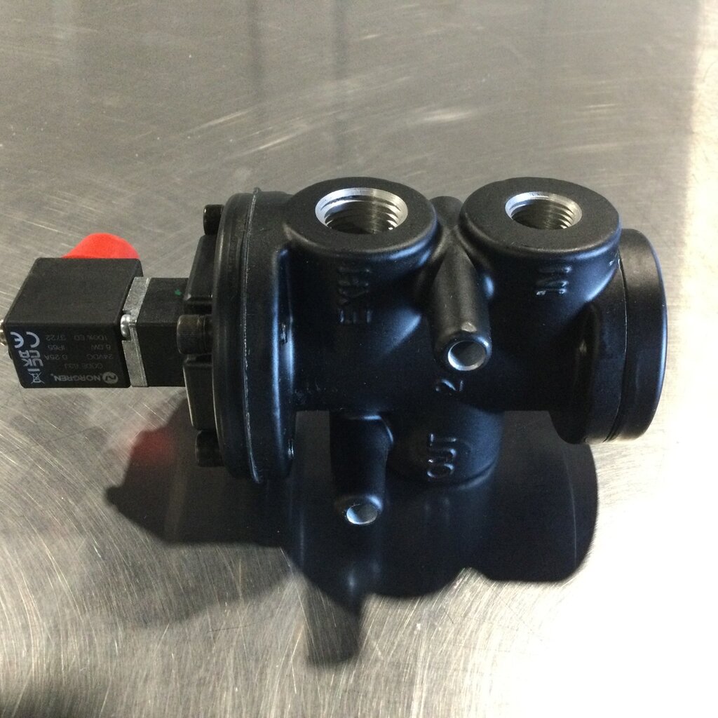 1/2 INLINE POPPET VALVE, 3-WAY, 3/8 NPT, 3-PORT, 2-POSITION, NORMALLY CLOSED