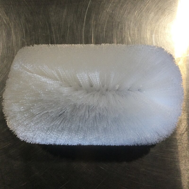 SPARTA MILK COOLER WHITE BRISTLE BRUSH 5-1/2 X 9-1/2