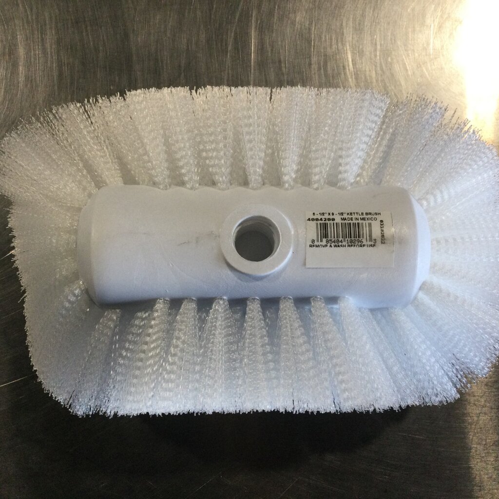 SPARTA MILK COOLER WHITE BRISTLE BRUSH 5-1/2 X 9-1/2
