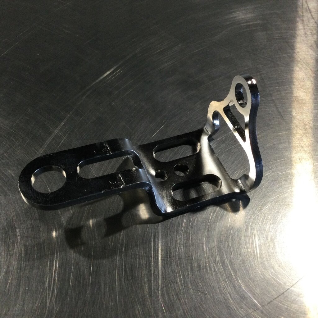 BECO B400 CLAW TOP HANGER BRACKET