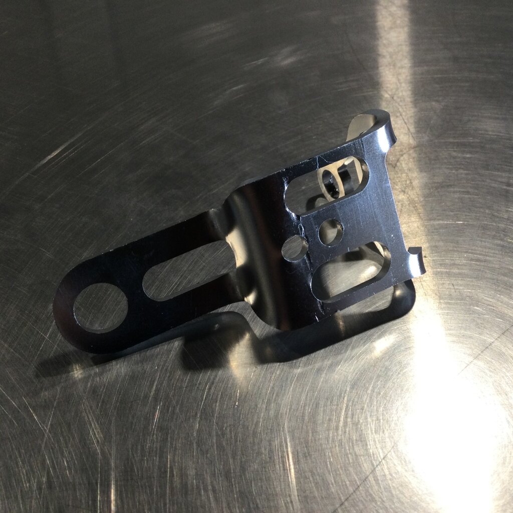 BECO B400 CLAW TOP HANGER BRACKET