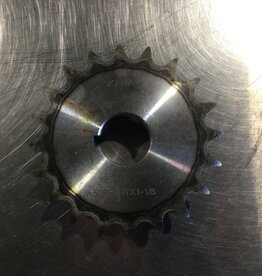 CROWD GATE GEARBOX SPROCKET 20-TOOTH X 1-1/8 SHAFT dia.
