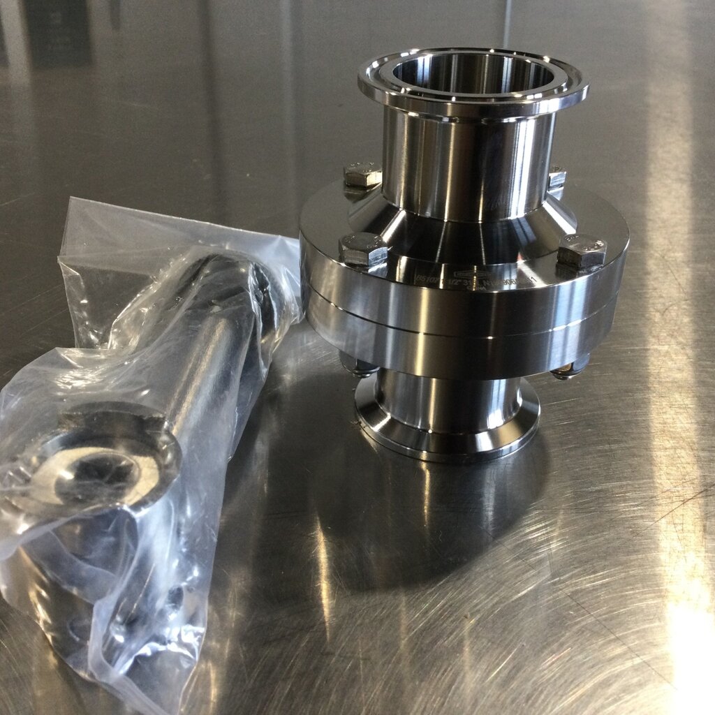 DIXON 1-1/2" CLAMP BUTTERFLY VALVE