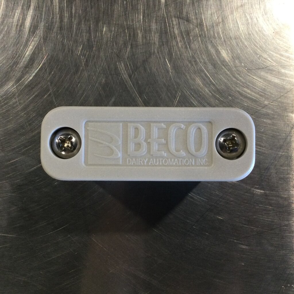 BECO 2" GREY CLAMP BLOCK  W/ MOUNTING PLATE
