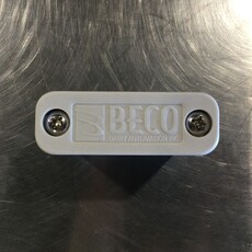 BECO 2" GREY CLAMP BLOCK  W/ MOUNTING PLATE